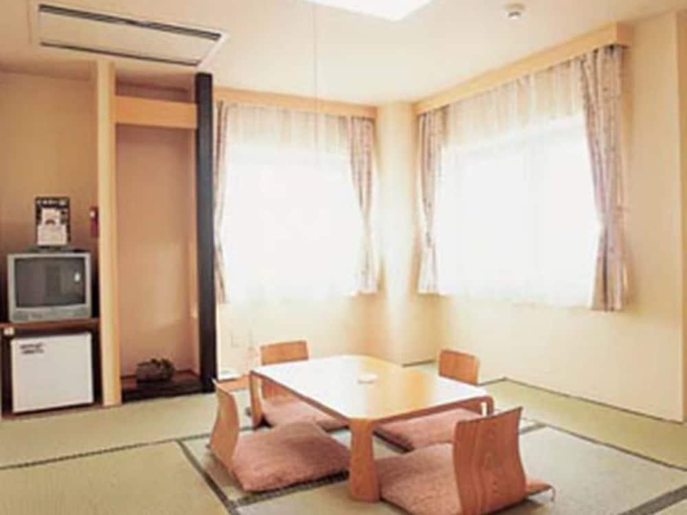 Hotel Okabe Shiosaitei Wakkanai Exteriör bild